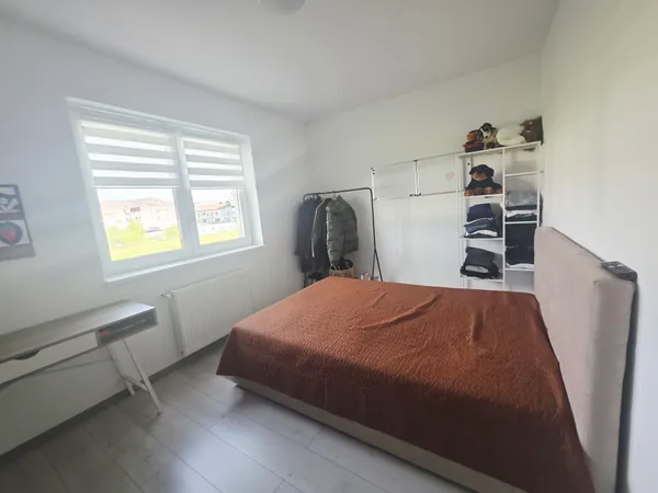 Vand 3 camere decomandat Mozaic Residence Tractorul Coresi