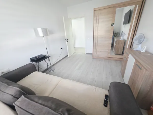 Vand 3 camere decomandat Mozaic Residence Tractorul Coresi