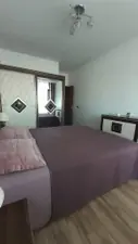 Vand apartament 2 camere complex Isaran Coresi cu parcare - Thumbnail 2