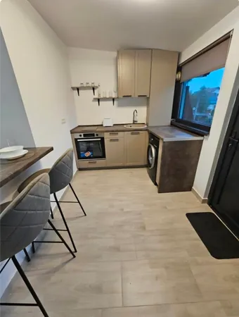 Vand apartament renovat la 5 minute de Centrul Istoric