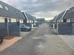 Vand casa tip Duplex in Izvor Tarlungeni - Thumbnail 1