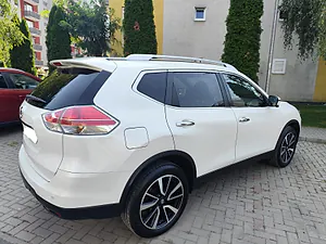 Nissan X-trail Automat 7 locuri  - Thumbnail 2
